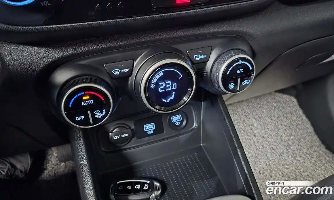 Hyundai Venue 2019 1.6 Автомат в Москве № 927625, фото 18