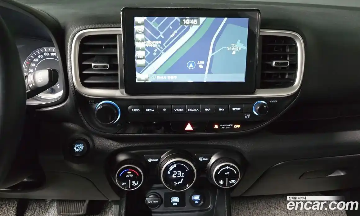 Hyundai Venue 2019 1.6 Автомат в Москве № 927625, фото 19