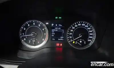 Hyundai Venue 2019 1.6 Автомат в Москве № 927625, миниатюра 8