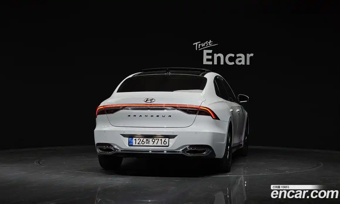 Hyundai Grandeur 2022 2.5 Автомат в Москве № 927825, фото 3