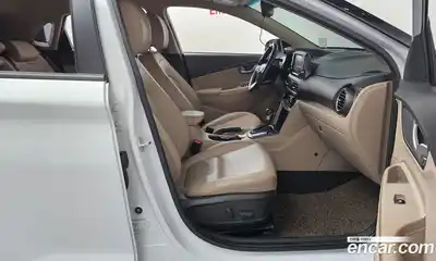 Hyundai Kona 2019 1.6 Автомат в Москве № 927982, миниатюра 11