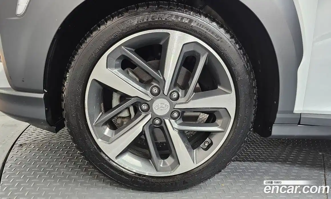 Hyundai Kona 2019 1.6 Автомат в Москве № 927982, фото 5