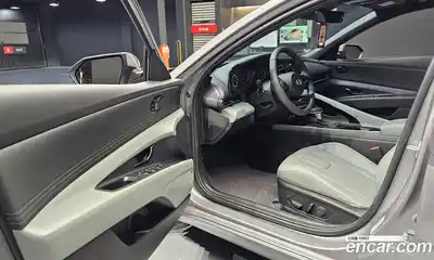 Hyundai Avante 2024 1.6 Автомат в Москве № 928048, миниатюра 11