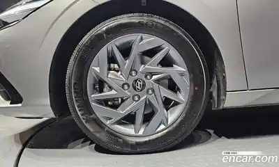 Hyundai Avante 2024 1.6 Автомат в Москве № 928048, миниатюра 5