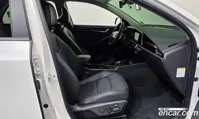 Kia Niro 2025 1.6 Автомат в Москве № 928258, миниатюра 11