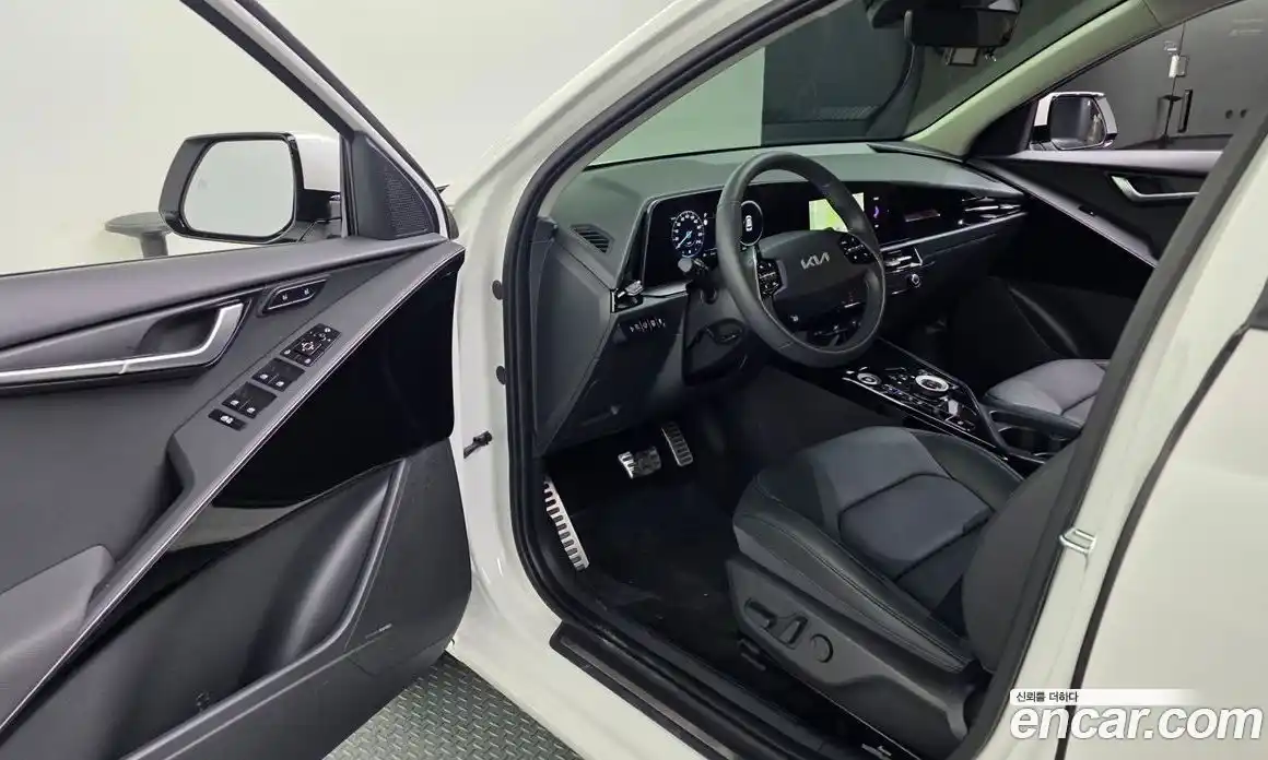 Kia Niro 2025 1.6 Автомат в Москве № 928258, фото 10