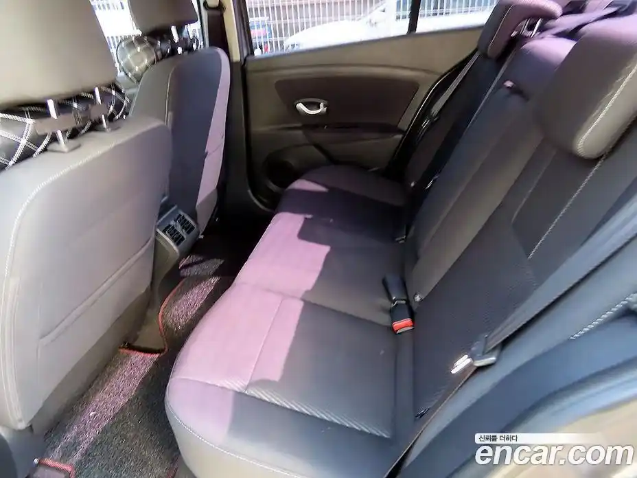 Renault SM3 2016 1.6 гидро в Москве № 928295, фото 11
