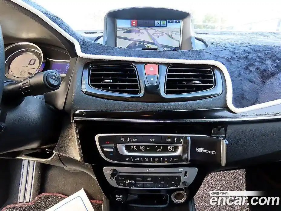 Renault SM3 2016 1.6 гидро в Москве № 928295, фото 18