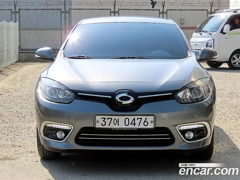 Renault SM3 2016 1.6 гидро в Москве № 928295, фото 3