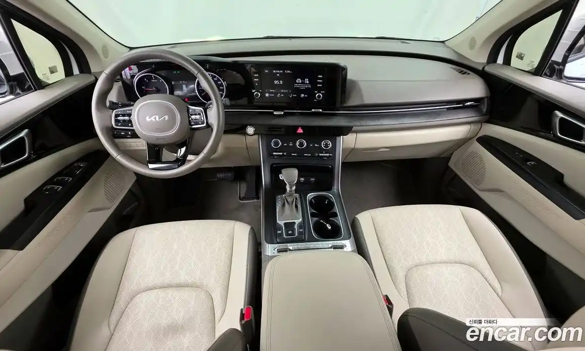 Kia Canival 2023 2.2 Автомат в Москве № 928556, фото 7