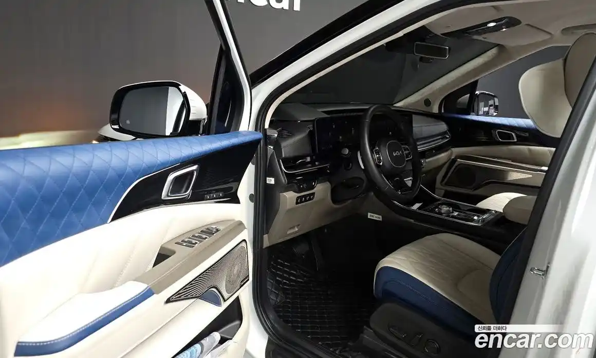 Kia Canival 2024 3.5 Автомат в Москве № 928643, фото 11