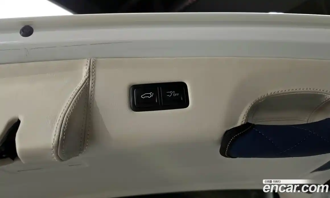 Kia Canival 2024 3.5 Автомат в Москве № 928643, фото 20