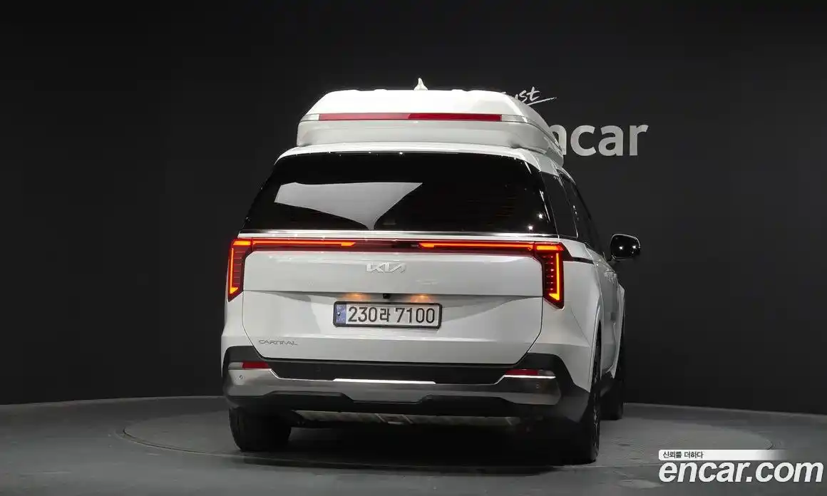 Kia Canival 2024 3.5 Автомат в Москве № 928643, фото 4