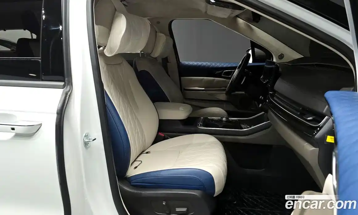 Kia Canival 2024 3.5 Автомат в Москве № 928643, фото 10