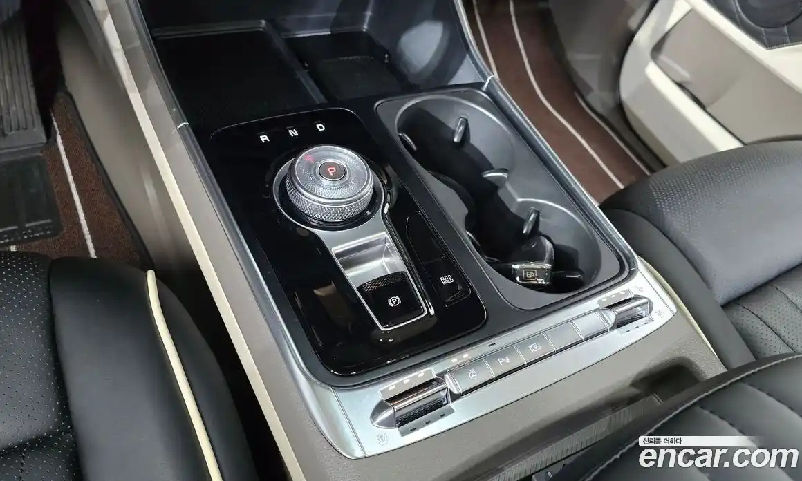 Kia Canival 2025 1.6 Автомат в Москве № 928647, фото 9