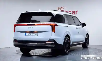 Kia Canival, 2025