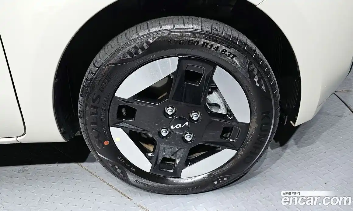 Kia Ray 2024 0.1 Автомат в Москве № 928921, фото 5