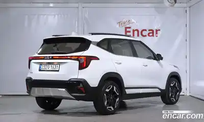 Kia Seltos 2024 1.6 Автомат в Москве № 928973, миниатюра 2