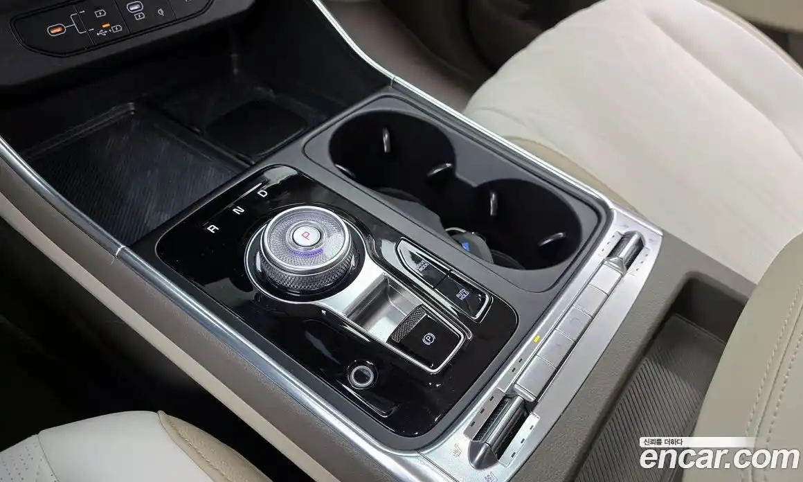 Kia Canival 2024 1.6 Автомат в Москве № 929332, фото 9