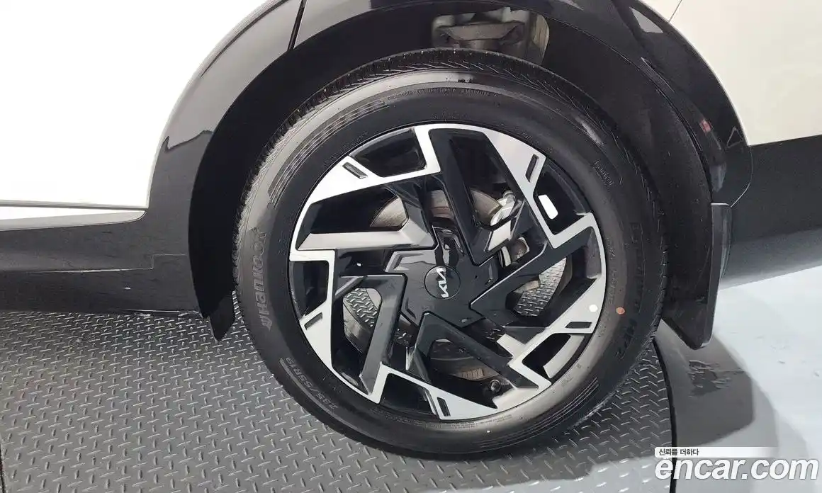 Kia Sportage 2023 1.6 Автомат в Москве № 929459, фото 5