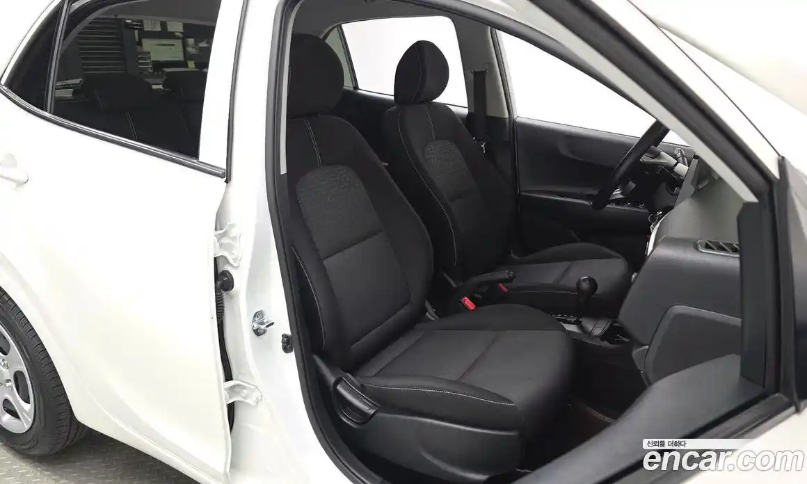 Kia Morning 2022 1.0 Автомат в Москве № 929740, фото 12