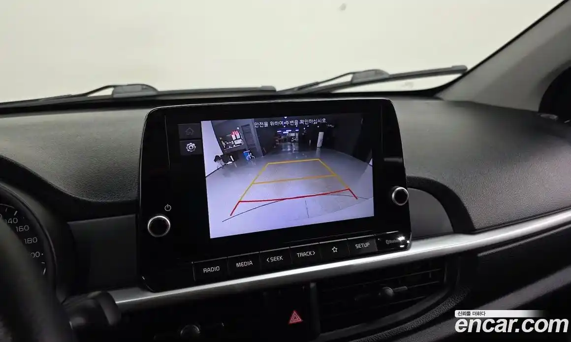 Kia Morning 2022 1.0 Автомат в Москве № 929740, фото 16