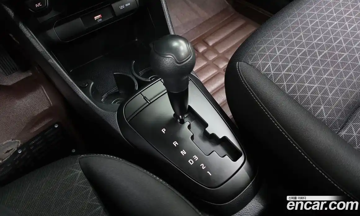 Kia Morning 2022 1.0 Автомат в Москве № 929740, фото 9