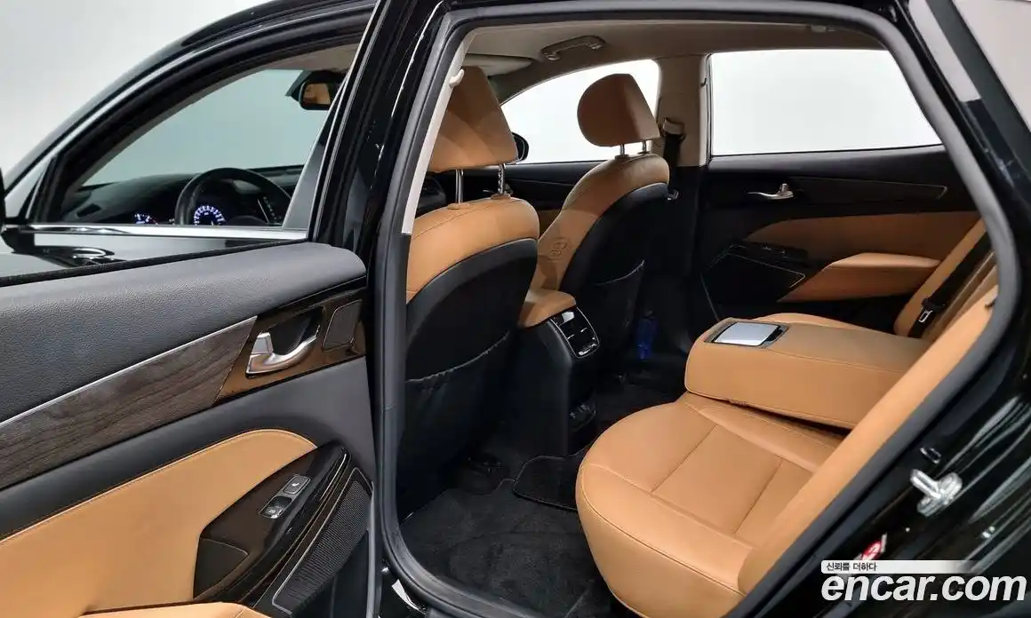 Kia K7 2021 2.5 Автомат в Москве № 929776, фото 12