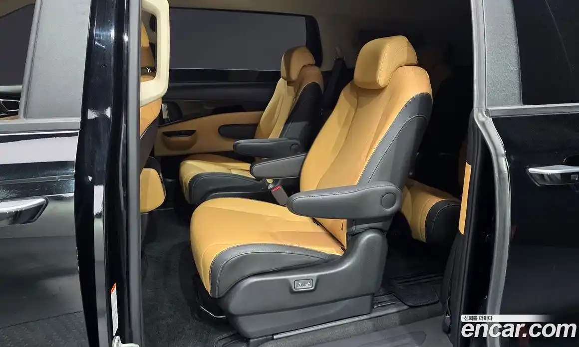 Kia Canival 2022 2.2 Автомат в Москве № 930074, фото 12