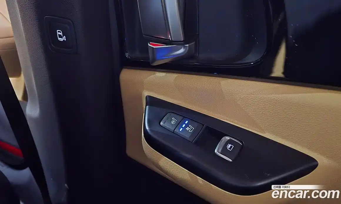 Kia Canival 2022 2.2 Автомат в Москве № 930074, фото 17