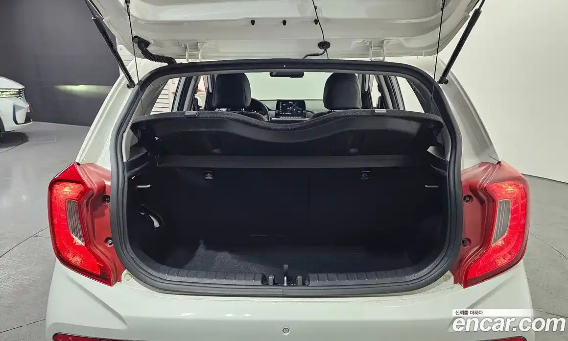 Kia Morning 2022 1.0 Автомат в Москве № 930094, фото 20