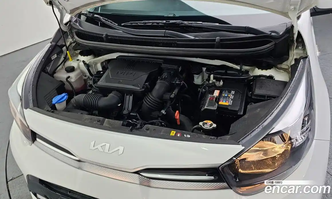 Kia Morning 2022 1.0 Автомат в Москве № 930094, фото 6