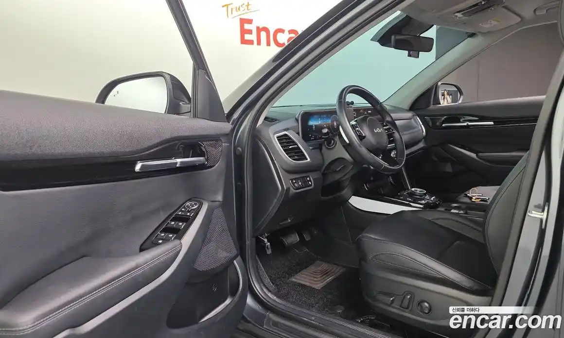 Kia Seltos 2023 2.0 Автомат в Москве № 930095, фото 11