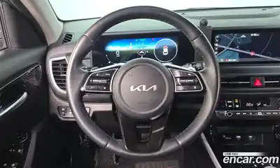 Kia Seltos 2023 2.0 Автомат в Москве № 930095, миниатюра 12