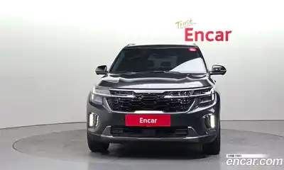 Kia Seltos 2023 2.0 Автомат в Москве № 930095, миниатюра 3