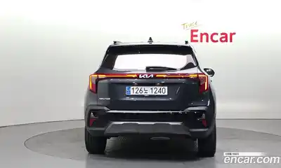 Kia Seltos 2023 2.0 Автомат в Москве № 930095, миниатюра 4