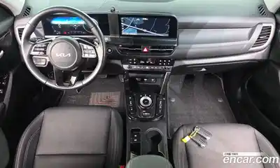 Kia Seltos 2023 2.0 Автомат в Москве № 930095, миниатюра 7