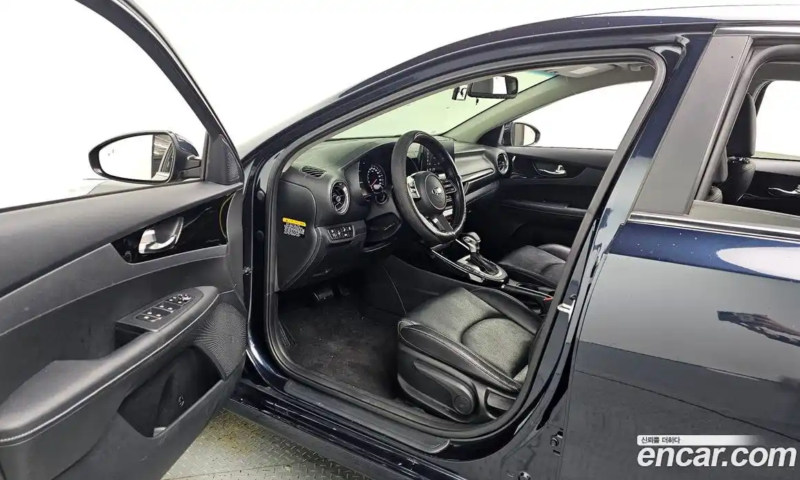 Kia K3 2020 1.6 Автомат в Москве № 930130, фото 10