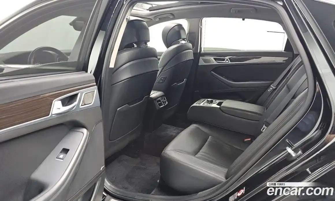 Genesis G80 2017 3.3 Автомат в Москве № 930665, фото 12