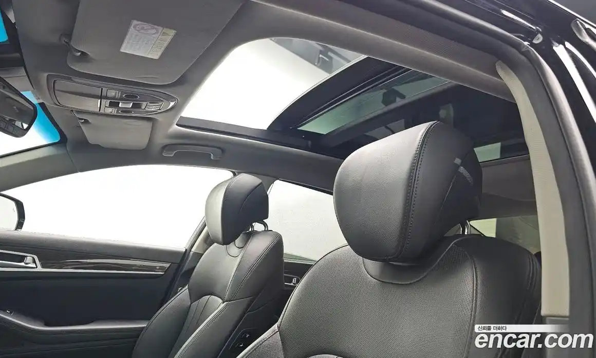 Genesis G80 2017 3.3 Автомат в Москве № 930665, фото 16