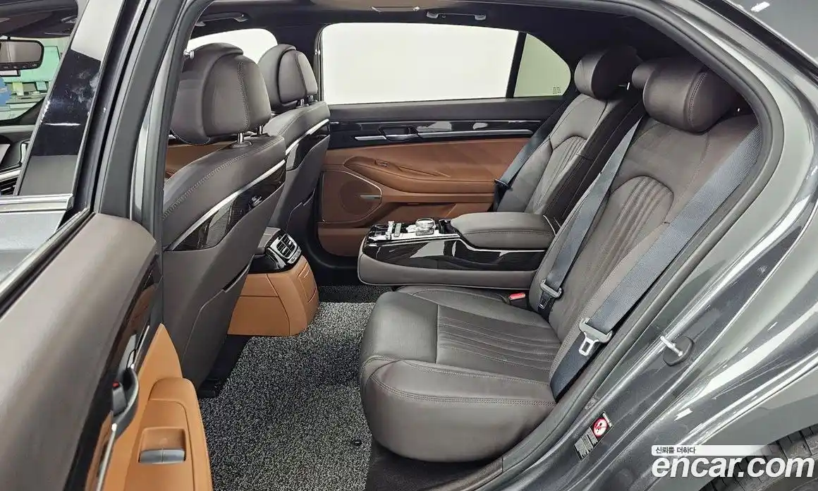 Genesis G90 2019 3.3 Автомат в Москве № 931142, фото 12