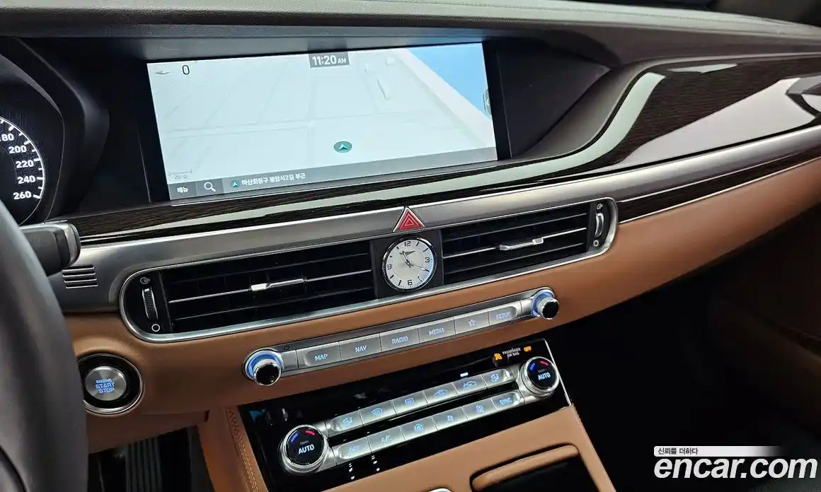 Genesis G90 2019 3.3 Автомат в Москве № 931142, фото 14