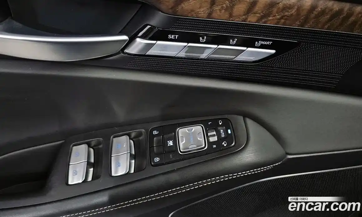 Genesis G90 2020 3.8 Автомат в Москве № 931231, фото 14