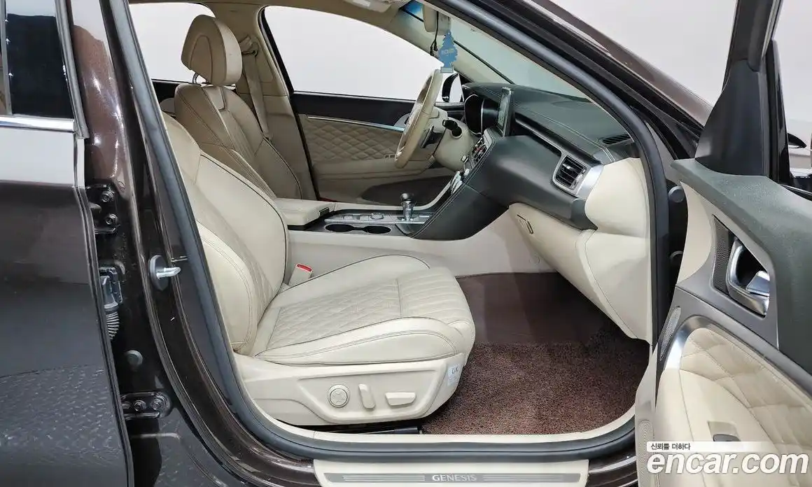 Genesis G70 2017 2.0 Автомат в Москве № 931334, фото 11