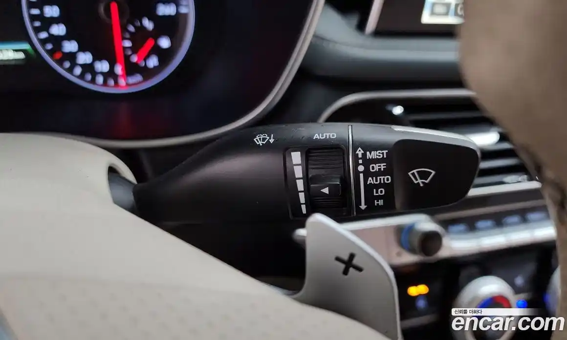 Genesis G70 2017 2.0 Автомат в Москве № 931334, фото 14