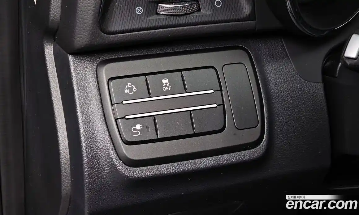 SsangYong TIBOLI 2017 1.6 Автомат в Москве № 931691, фото 16