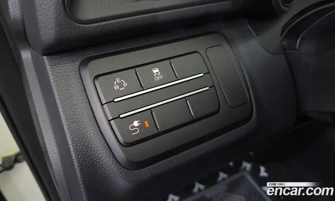 SsangYong TIBOLI 2016 1.6 Автомат в Москве № 932321, фото 13