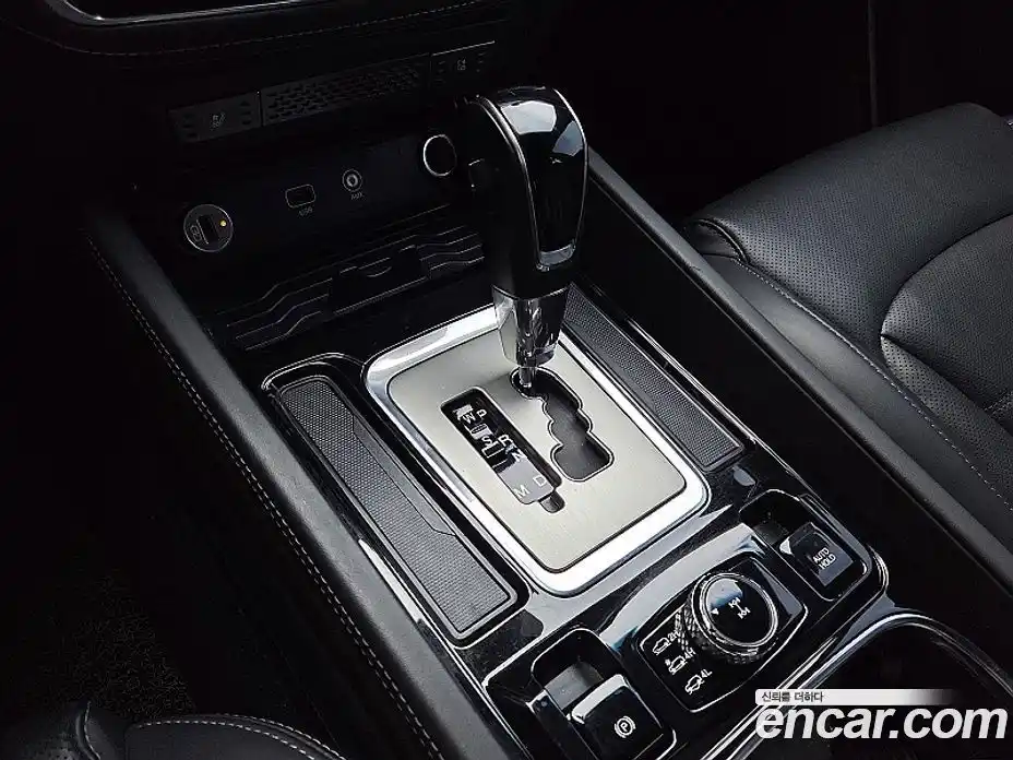 SsangYong Rexton 2017 2.2 Автомат в Москве № 932647, фото 12