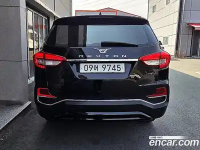 SsangYong Rexton 2017 2.2 Автомат в Москве № 932647, миниатюра 4