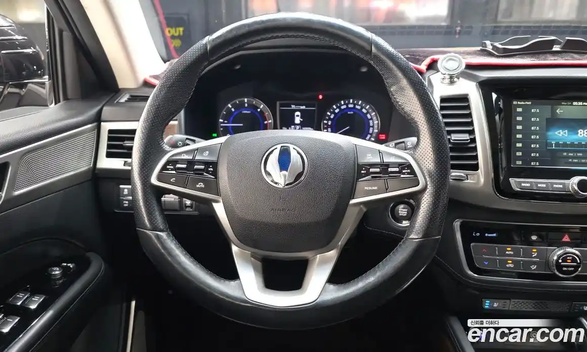 SsangYong Rexton 2017 2.2 Автомат в Москве № 933513, фото 13